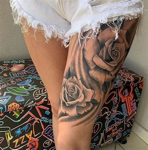 tatuagem feminina de flor na coxa|59+ Ideias de Tatuagem Feminina na Coxa